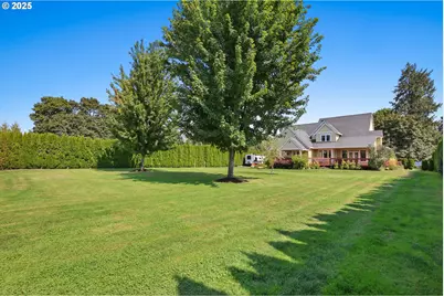 2011 River Loop 1, Eugene, OR 97404 - Photo 29