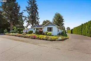 2011 River Loop 1, Eugene, OR 97404 - Photo 35