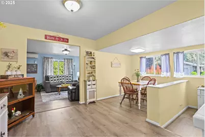 2011 River Loop 1, Eugene, OR 97404 - Photo 37