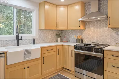 3810 Spring Blvd, Eugene, OR 97405 - Photo 13