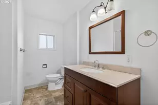 1605 NE Walnut Ave, McMinnville, OR 97128 - Photo 17