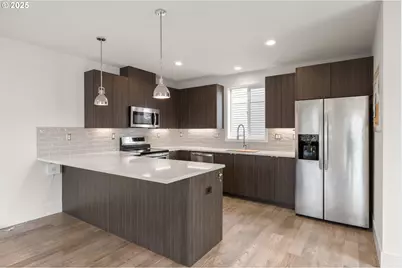 7204 SE Steele St, Portland, OR 97206 - Photo 9