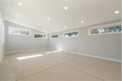 93940 River Rd, Junction City, OR 97448 - Photo 31