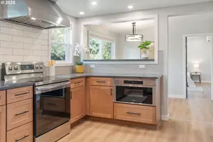 93940 River Rd, Junction City, OR 97448 - Photo 9