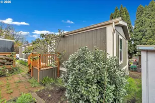 3200 SE Silverleaf Ln, Portland, OR 97267 - Photo 17