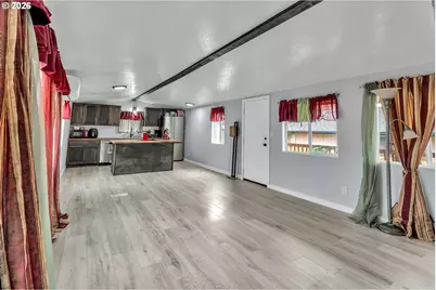 3200 SE Silver Leaf Ln #34, Portland, OR 97267 - Photo 5