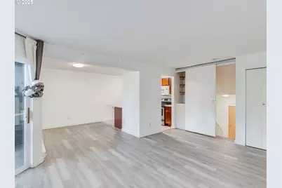 6220 SW Capitol Hwy #7, Portland, OR 97239 - Photo 11