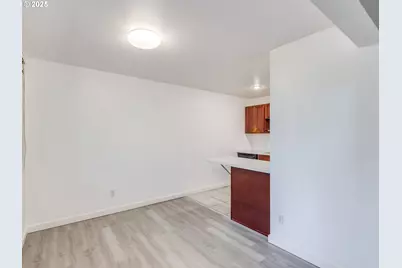 6220 SW Capitol Hwy #7, Portland, OR 97239 - Photo 15