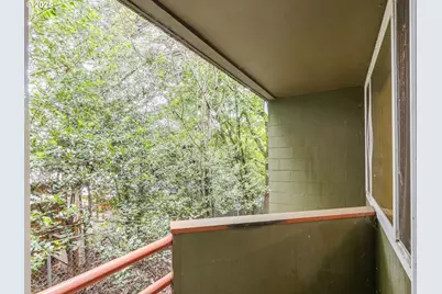 6220 SW Capitol Hwy #7, Portland, OR 97239 - Photo 15