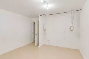 6220 SW Capitol Hwy, Portland, OR 97239 - Photo 29