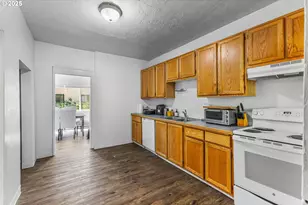 223 NW 15th St, Corvallis, OR 97330 - Photo 11