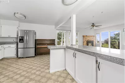 1214 Ransom Ave, Brookings, OR 97415 - Photo 11