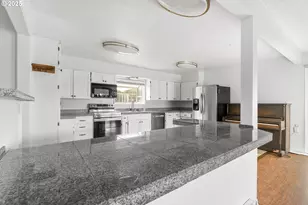 1214 Ransom Ave, Brookings, OR 97415 - Photo 9