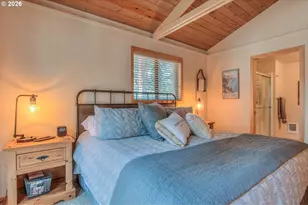 57077 Fox Ln, Sunriver, OR 97707 - Photo 15