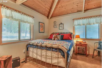 57077 Fox Ln, Sunriver, OR 97707 - Photo 17