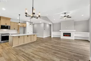 2027 E Otter Loop, La Center, WA 98629 - Photo 13