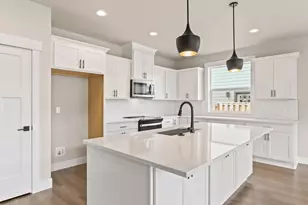 2027 E Otter Loop, La Center, WA 98629 - Photo 15