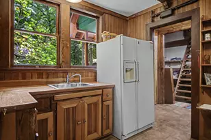 25391 E Cheeney Ln, Welches, OR 97067 - Photo 17