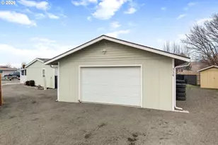 336 12th St Ct, Goldendale, WA 98620 - Photo 23