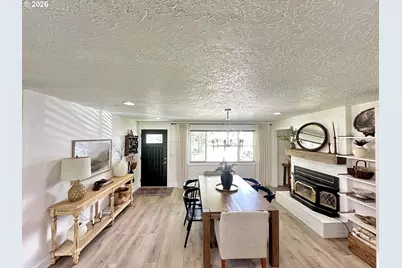 19251 Central Point Rd, Oregon City, OR 97045 - Photo 9