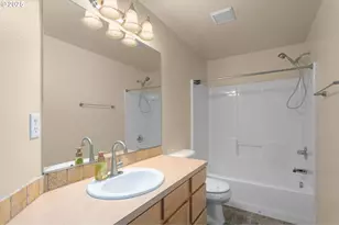 5045 SE 70th Ave, Portland, OR 97206 - Photo 15