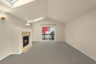 5045 SE 70th Ave, Portland, OR 97206 - Photo 3