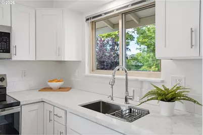17867 NE Wasco St, Portland, OR 97230 - Photo 17
