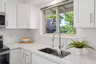 17867 NE Wasco St, Portland, OR 97230 - Photo 17