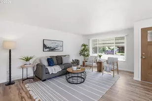 17867 NE Wasco St, Portland, OR 97230 - Photo 9