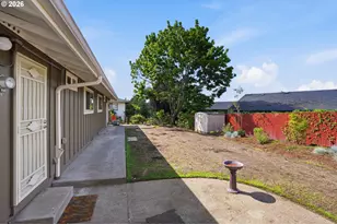 17867 NE Wasco St, Portland, OR 97230 - Photo 41