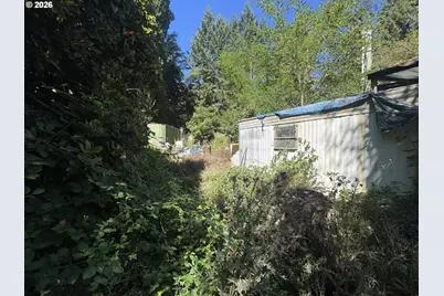 718 Lees Creek Rd, Myrtle Creek, OR 97457 - Photo 15