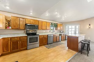 21001 SE Yamhill St, Gresham, OR 97030 - Photo 17