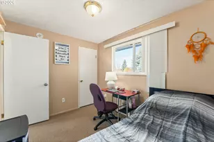 21001 SE Yamhill St, Gresham, OR 97030 - Photo 23