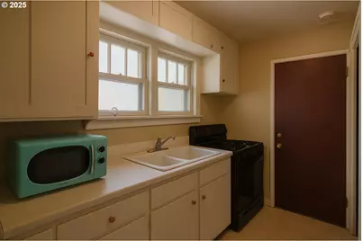 161 SE 5th Ave, Ontario, OR 97914 - Photo 5