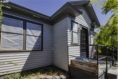 161 SE 5th Ave, Ontario, OR 97914 - Photo 1