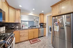 1810 Minda Dr, Eugene, OR 97401 - Photo 9