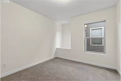 8083 N Leavitt Ave, Portland, OR 97203 - Photo 27