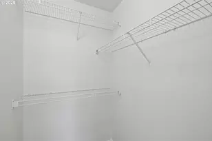 8083 N Leavitt Ave, Portland, OR 97203 - Photo 25