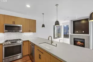 8083 N Leavitt Ave, Portland, OR 97203 - Photo 7