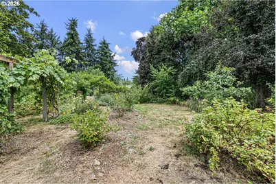 940 W N St, Springfield, OR 97477 - Photo 25