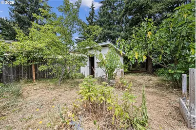940 W N St, Springfield, OR 97477 - Photo 33