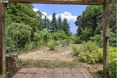 940 W N St, Springfield, OR 97477 - Photo 23