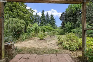 940 W N St, Springfield, OR 97477 - Photo 23