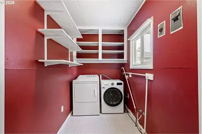 940 W N St, Springfield, OR 97477 - Photo 21