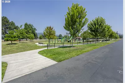 2674 26th Loop, Springfield, OR 97477 - Photo 27