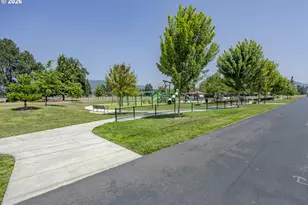 2674 26th Loop, Springfield, OR 97477 - Photo 27