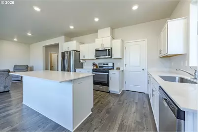 2674 26th Loop, Springfield, OR 97477 - Photo 7