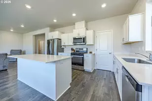 2674 26th Loop, Springfield, OR 97477 - Photo 7