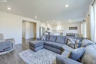 2674 26th Loop, Springfield, OR 97477 - Photo 5
