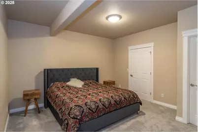 295 Fairway Village Ln, Roseburg, OR 97471 - Photo 33